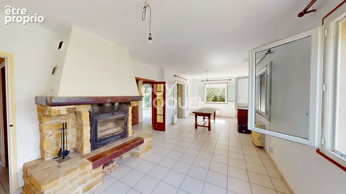 Maison à vendre à Sabran avec studio et garage - photo 2
