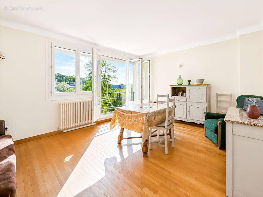 Appartement à SEVRES