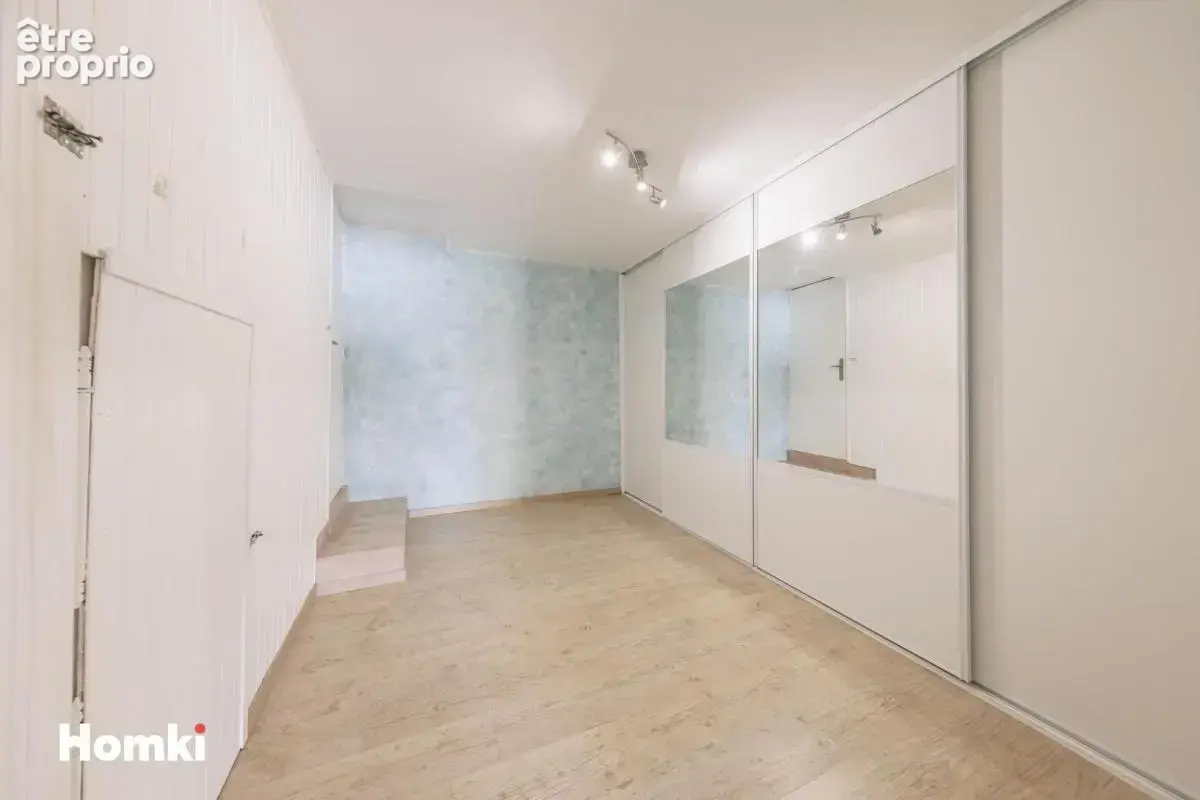 Maison de ville T2 de 43 m² à La Roche-Noire 63800 - photo 13