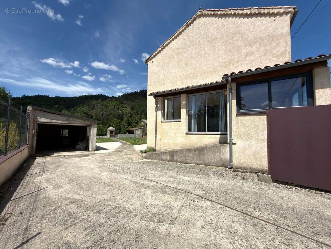 Photo 3 - Appartement à BESSEGES