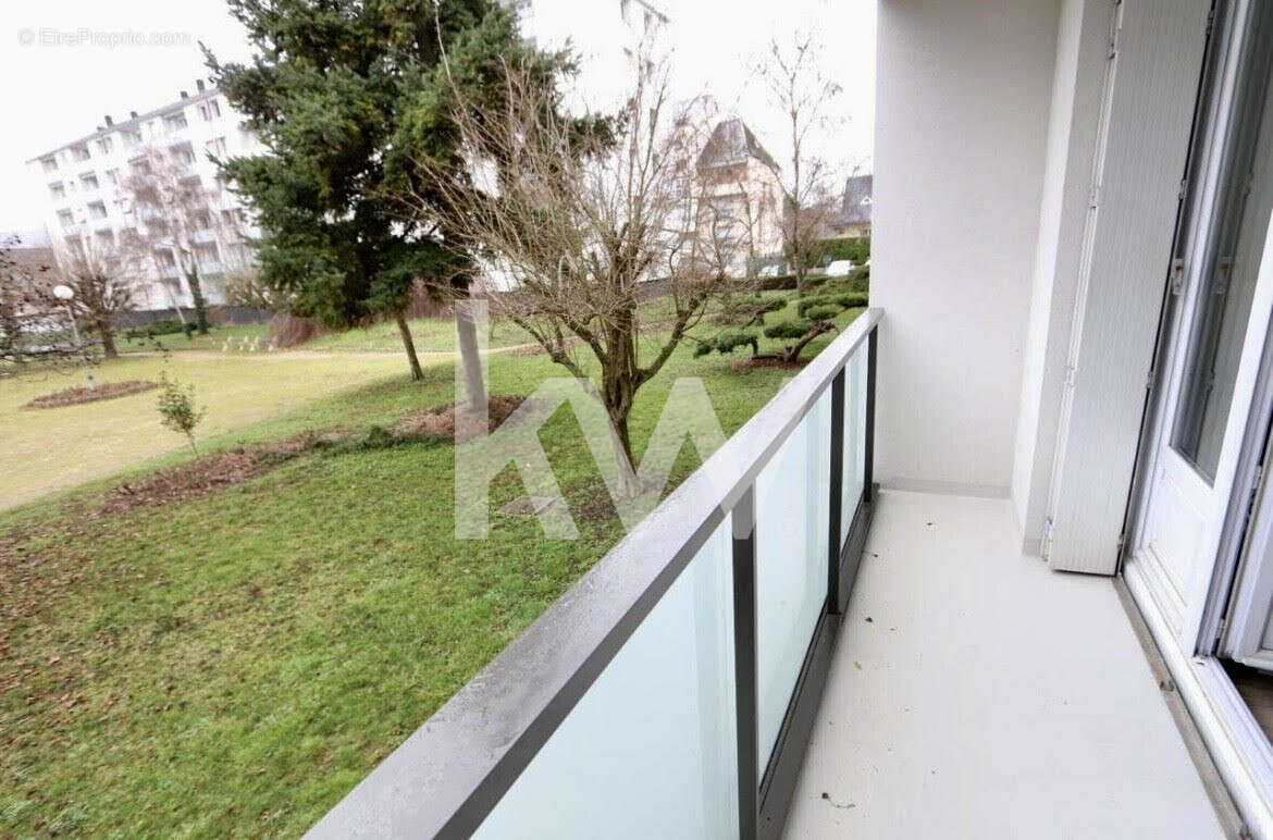Appartement 69 m² à Orleans  - photo 2
