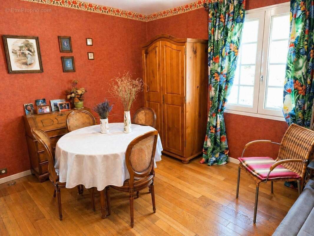 Maison 158 m² à Le Chatelet-Sur-Retourne  - photo 6