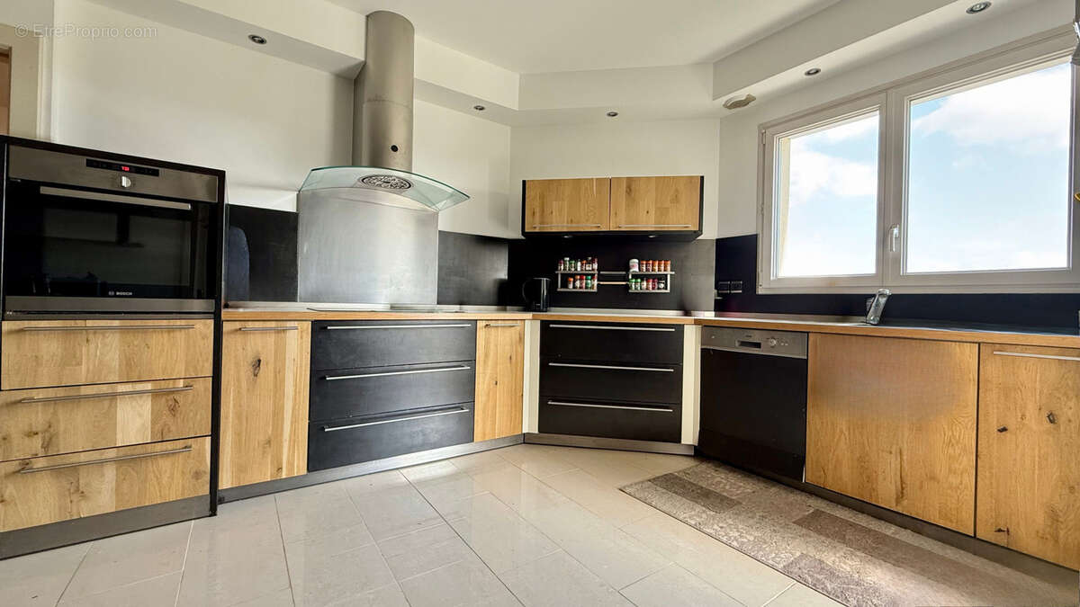 Maison à DIVONNE-LES-BAINS