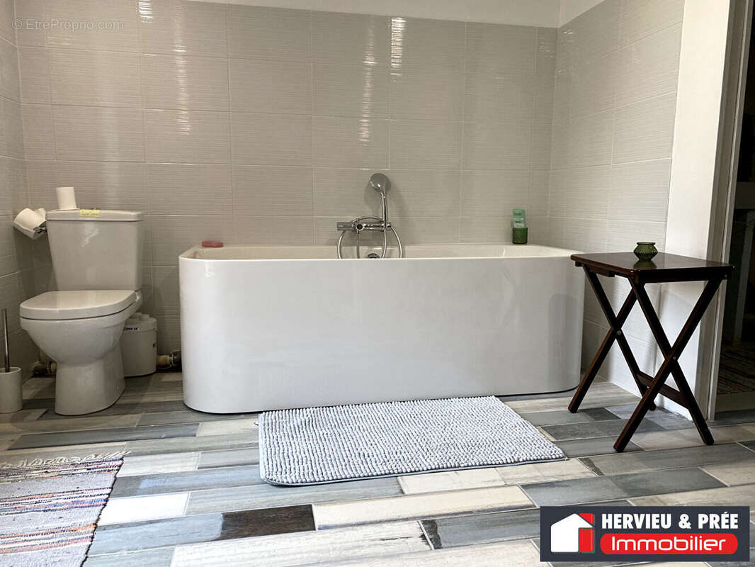 Maison à OUISTREHAM