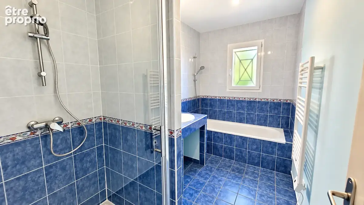 A VENDRE GUJAN - maison de plain-pied 3 chambres et dépendance - PROCHE DU SENTIER DU LITTORAL - photo 6