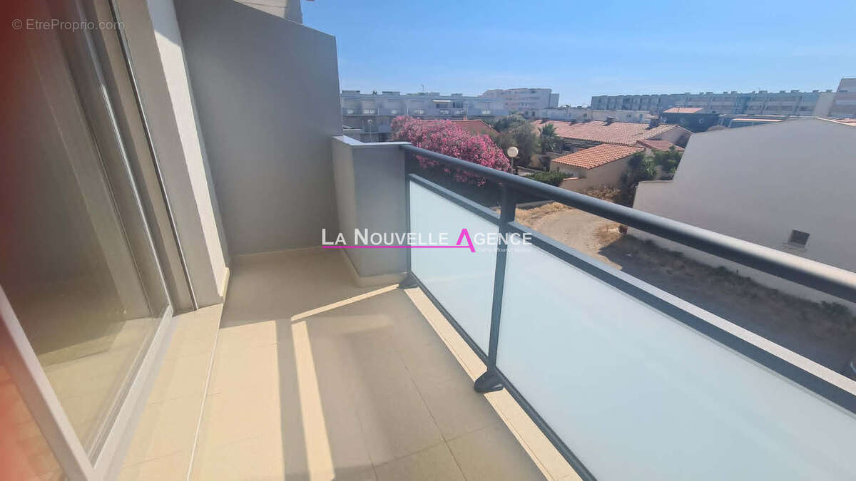 Appartement t2 traversant avec parking prive - photo 2