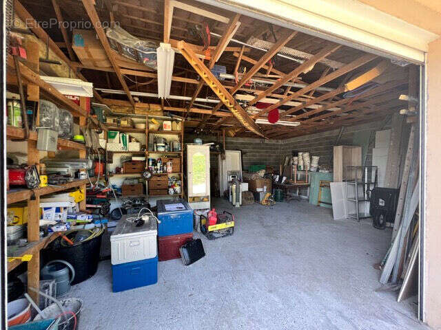 Autre à LA TESTE-DE-BUCH