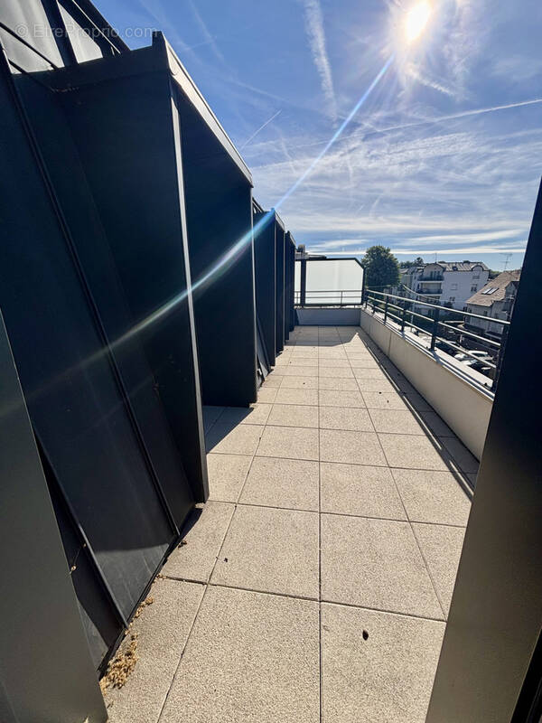 Appartement à SAINTE-GENEVIEVE-DES-BOIS