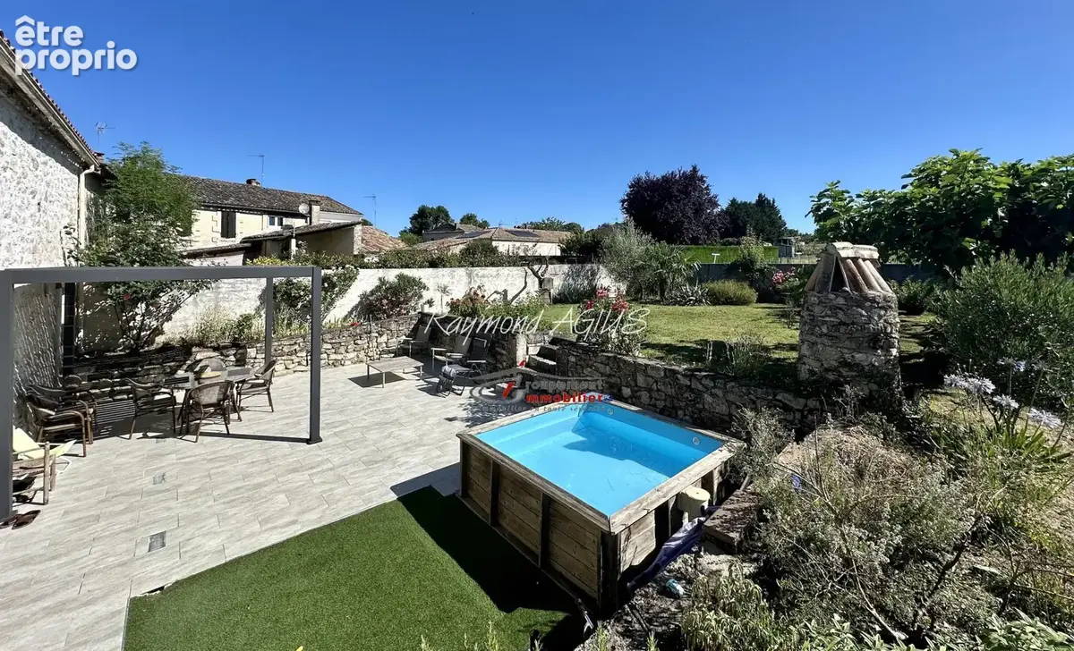 Charmante propriété de village rénovée de 7 chambres avec potentiel de revenus - photo 4
