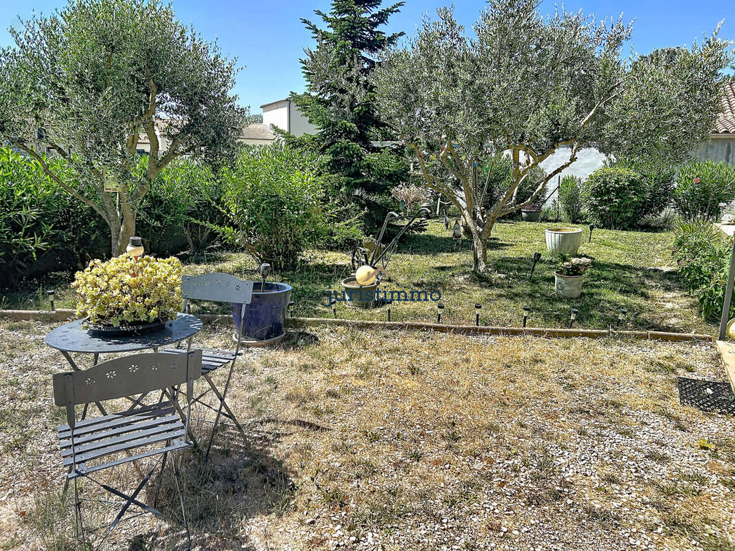Maison à MONDRAGON