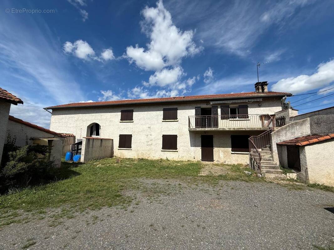 Photo 1 - Maison à VEAUCHE