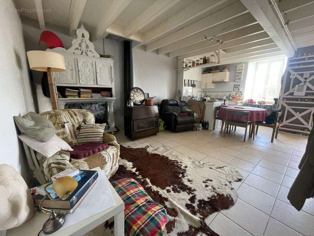 Maison à TALMONT-SUR-GIRONDE