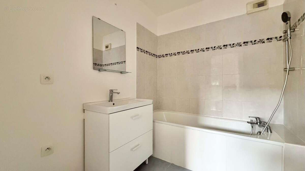 Appartement à CORBEIL-ESSONNES