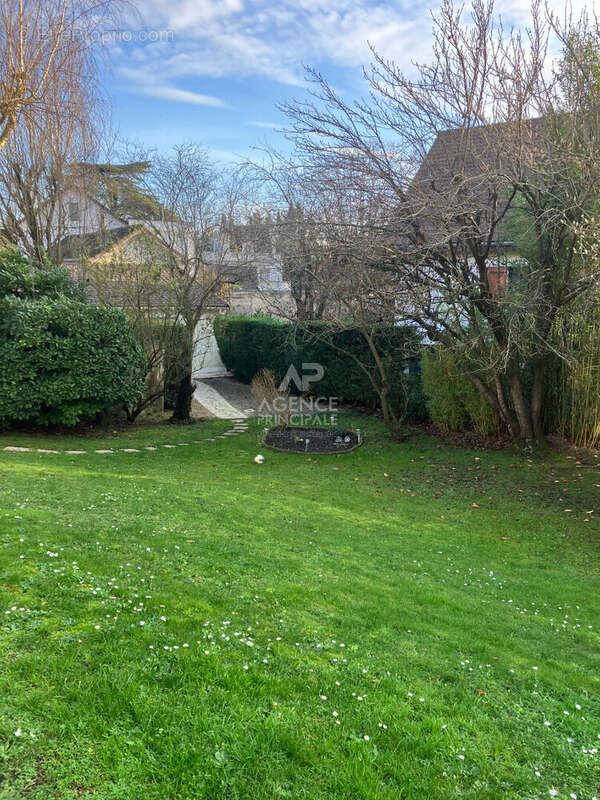 Maison à MAISONS-LAFFITTE