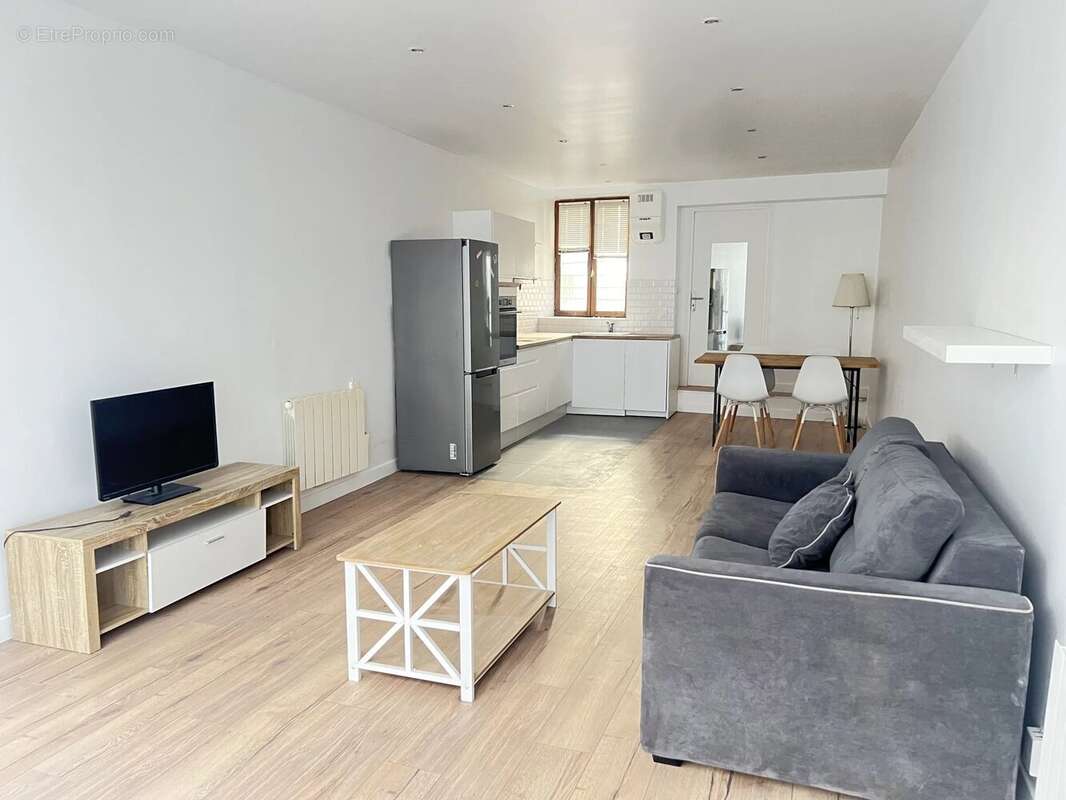Appartement à PARIS-20E
