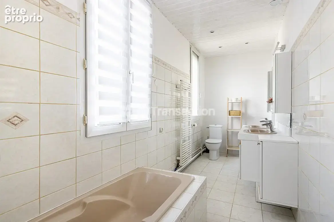 Maison 150 m² à Nanterre  - photo 9