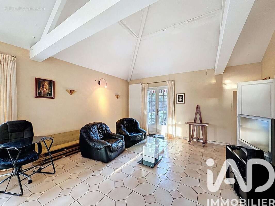 Photo 8 - Maison à MARLY