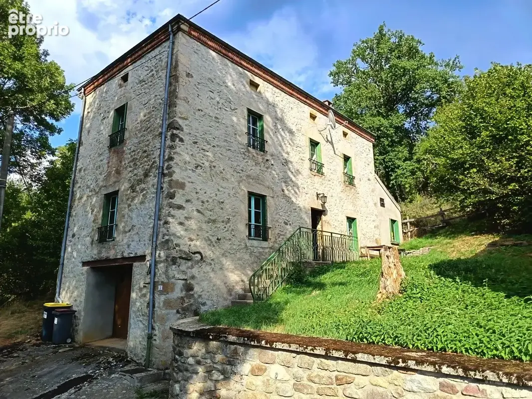 Maison à VALZ-SOUS-CHATEAUNEUF