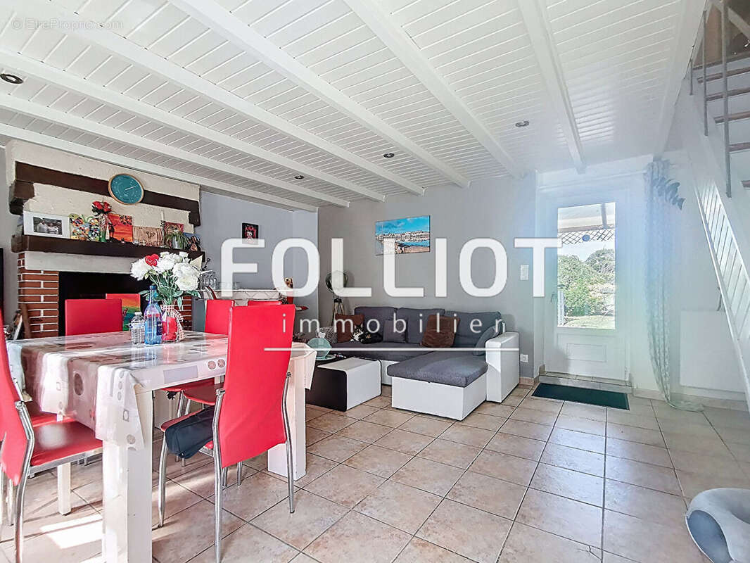 Maison à SAINT-AUBIN-DES-PREAUX