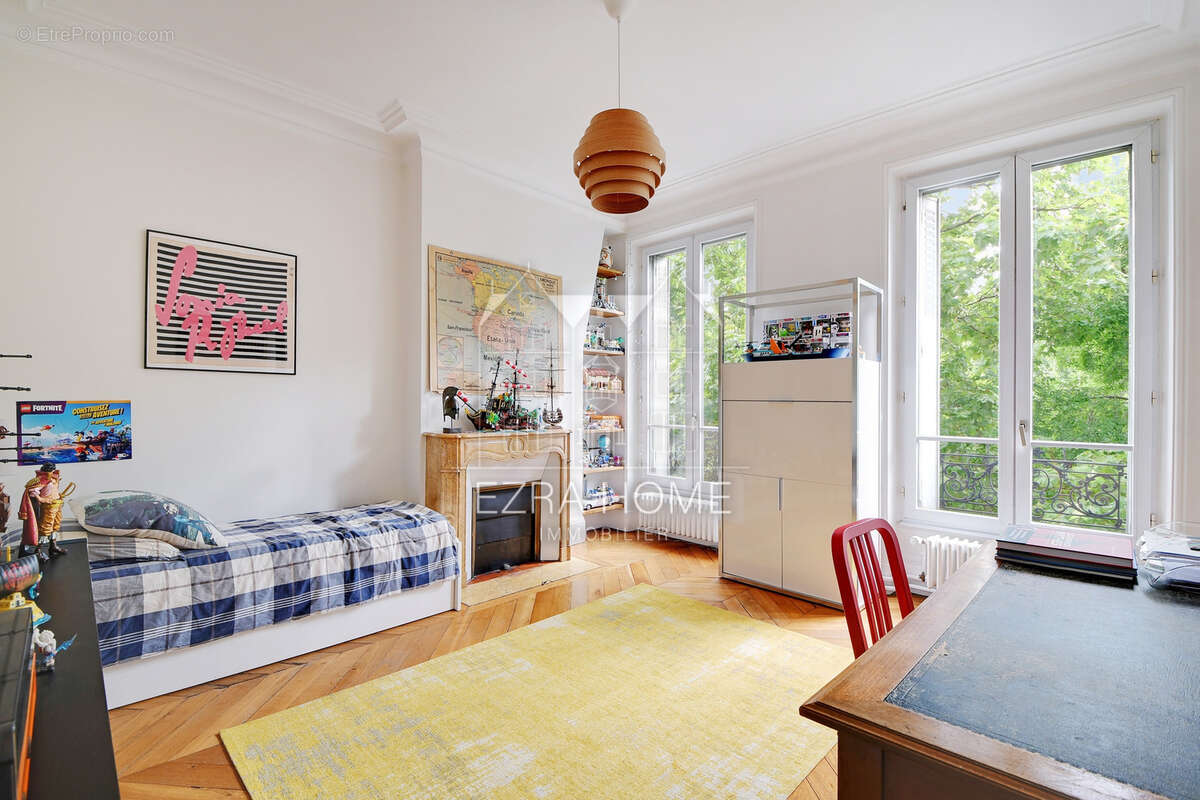 Appartement à PARIS-10E