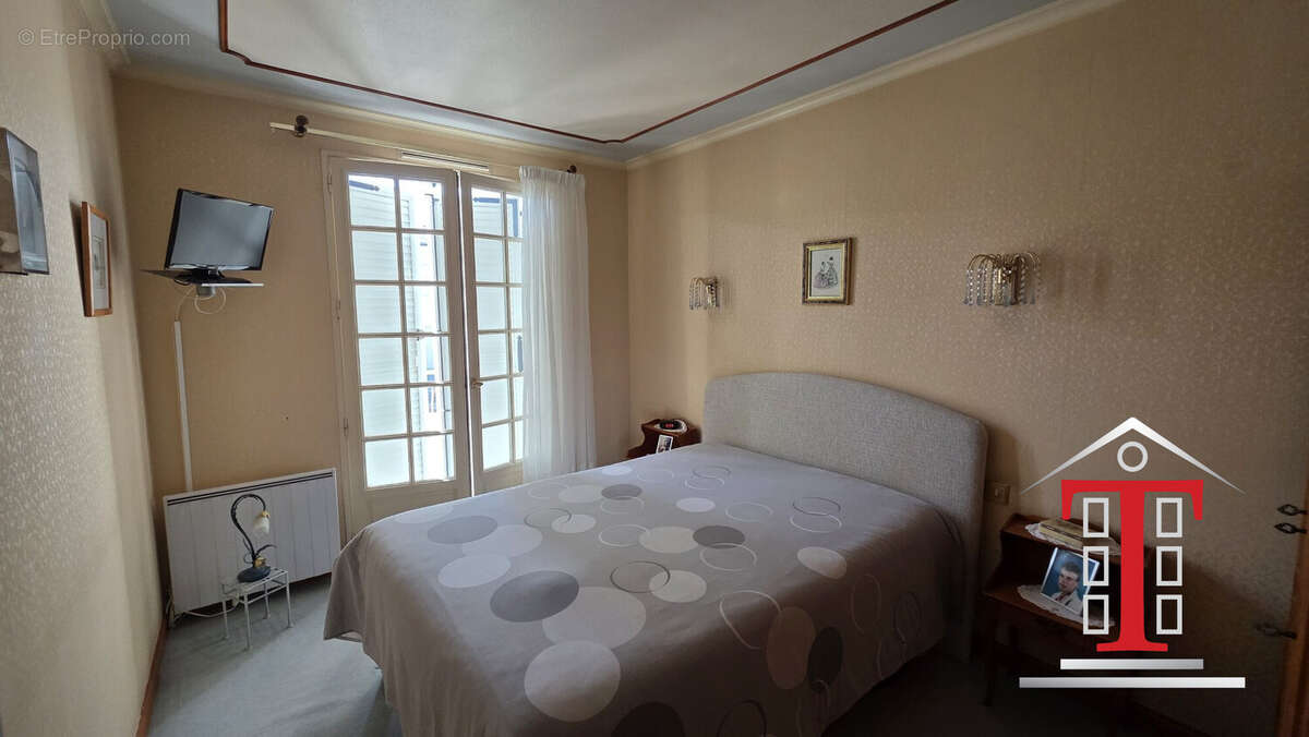 Maison à AVRILLE