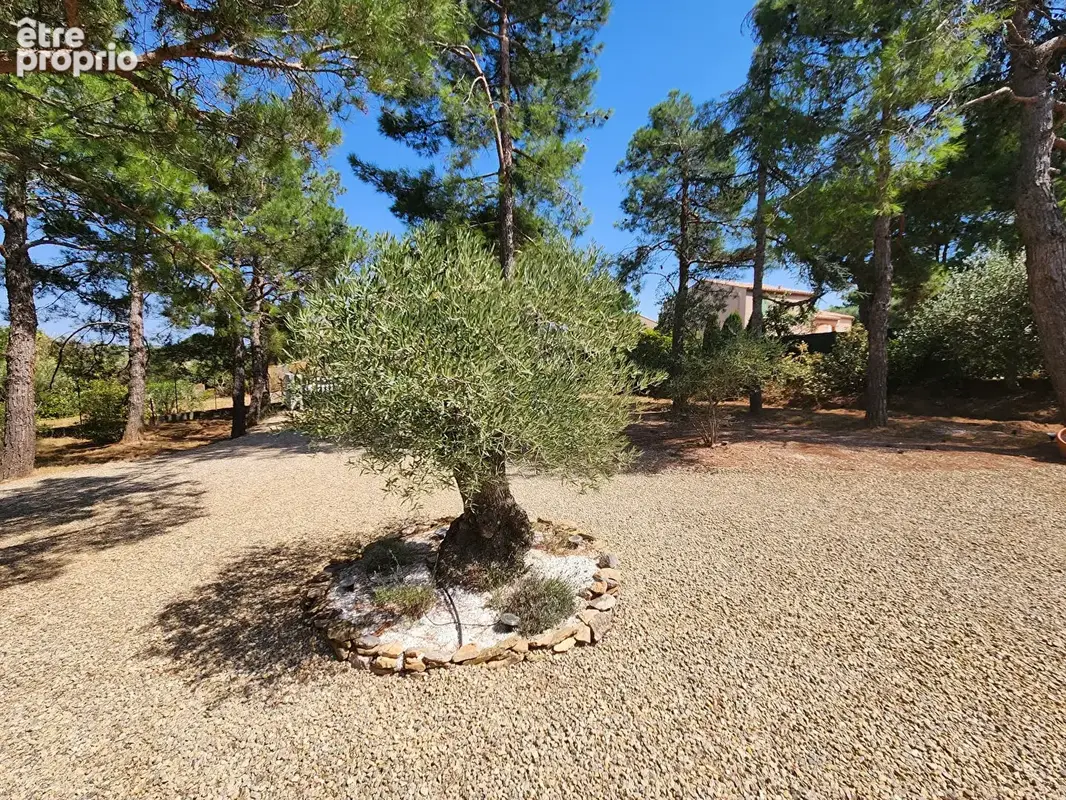 Réf :" SÉRÉNITÉ" Pavillon de type 4 avec piscine, jardin et garage - photo 3