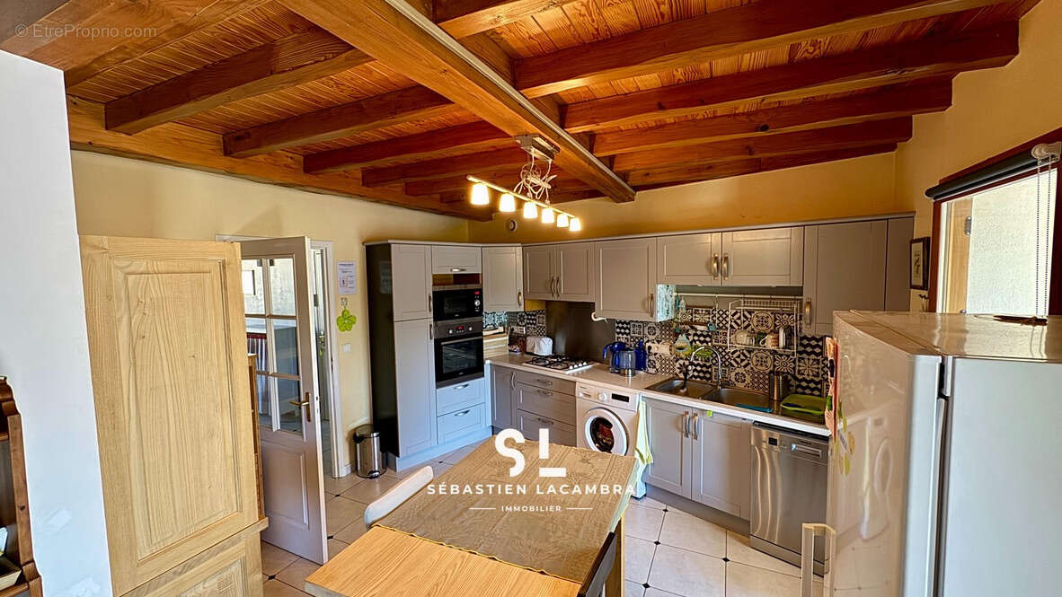 Maison à LISLE-SUR-TARN