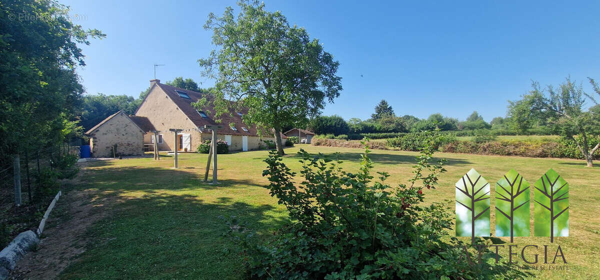 Maison 143 m² à Briantes  - photo 3