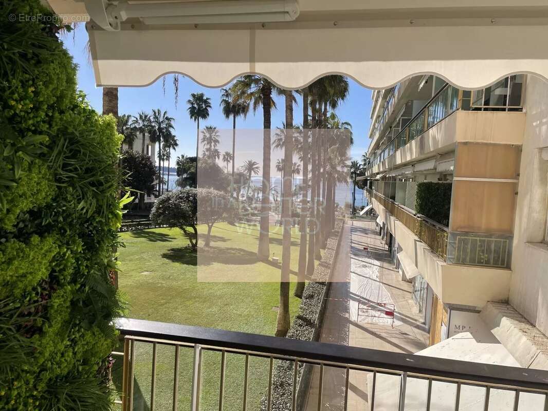 Appartement à CANNES