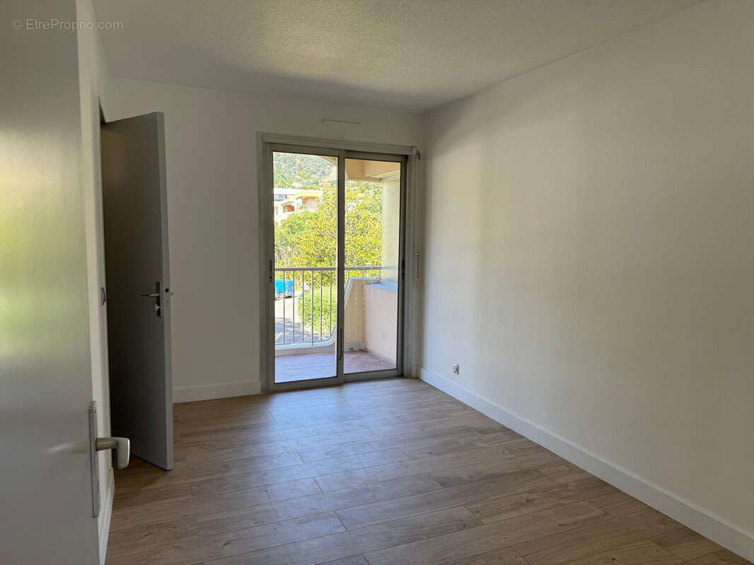 Appartement à MANDELIEU-LA-NAPOULE