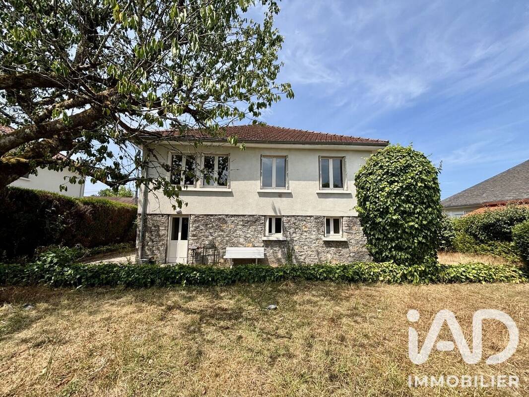 Photo 1 - Maison à TERRASSON-LAVILLEDIEU