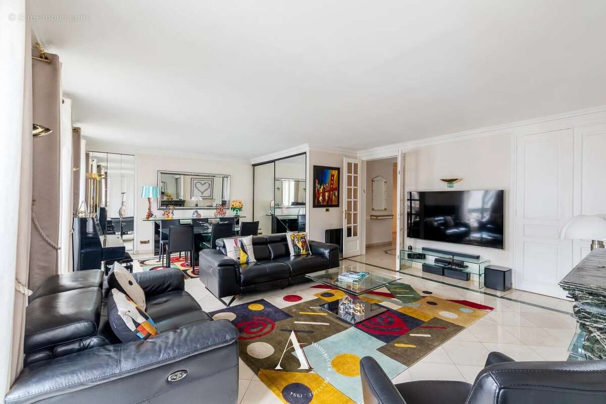 Appartement à PARIS-9E