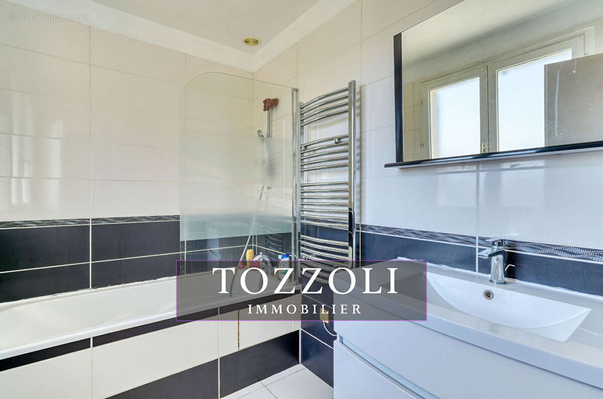 Maison à VILLEFONTAINE