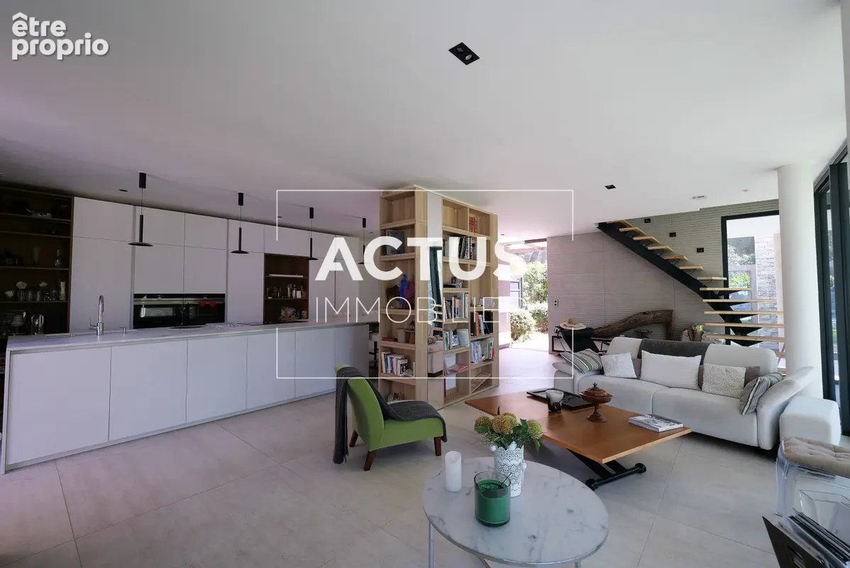 Maison 122 m² à Salon-De-Provence  - photo 5
