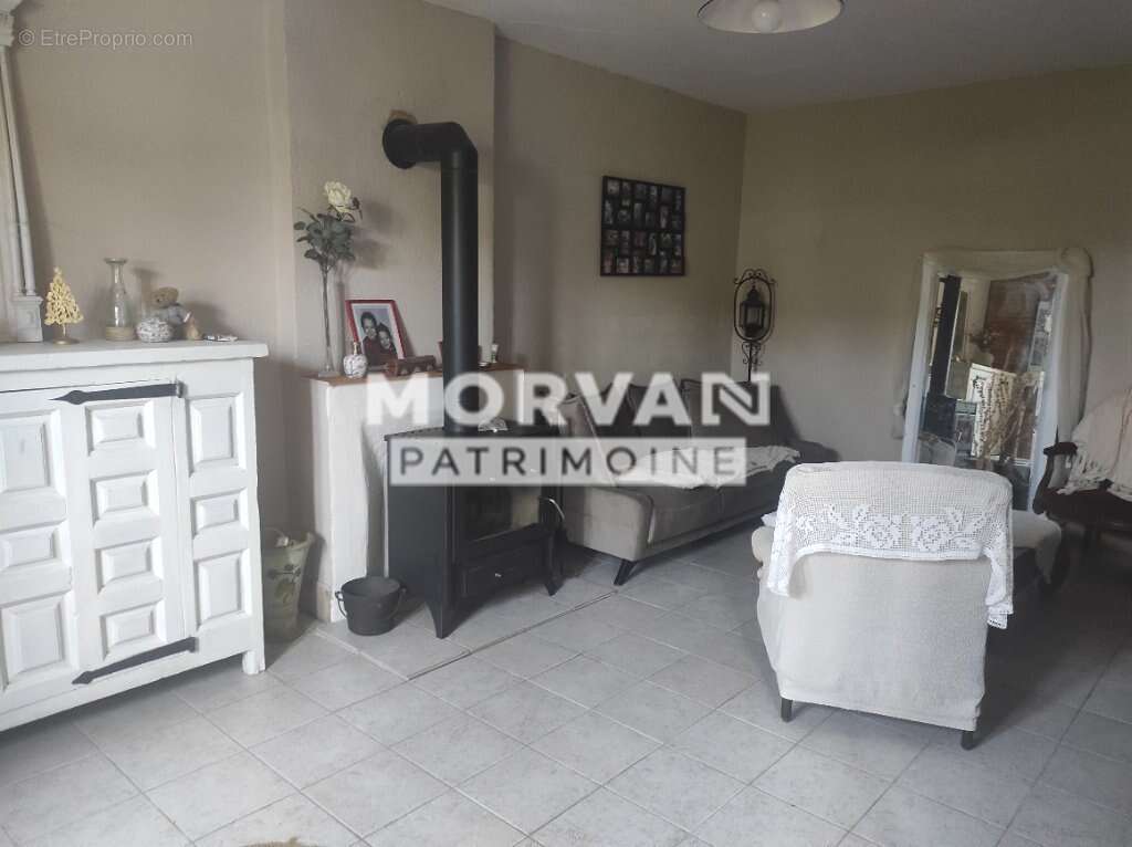 Maison à MONTIGNY-EN-MORVAN