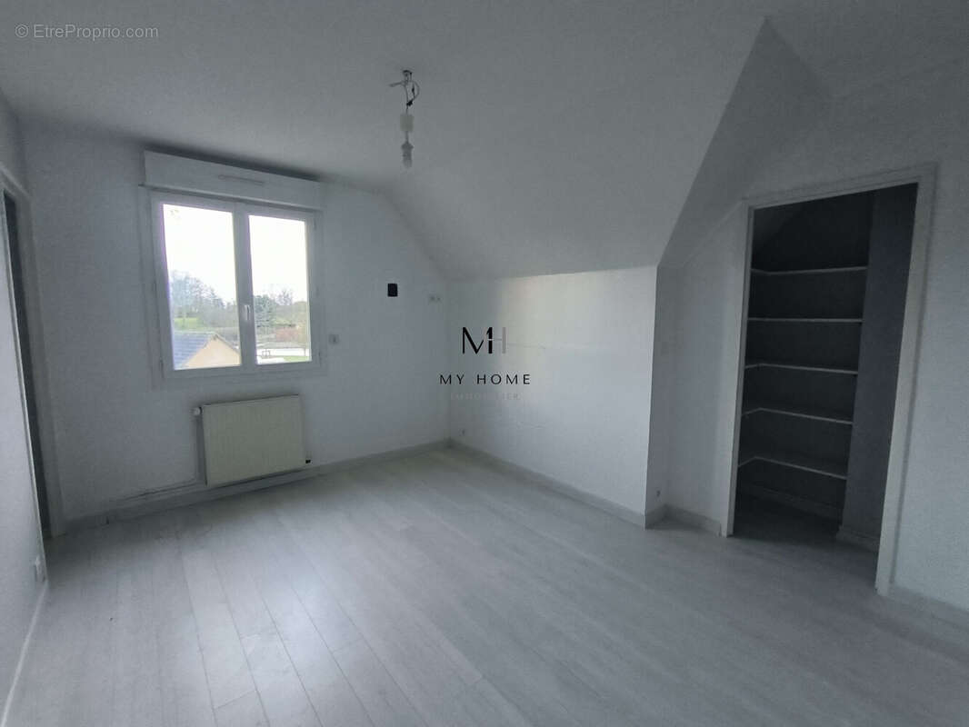 chambre étage - Maison à ALENCON