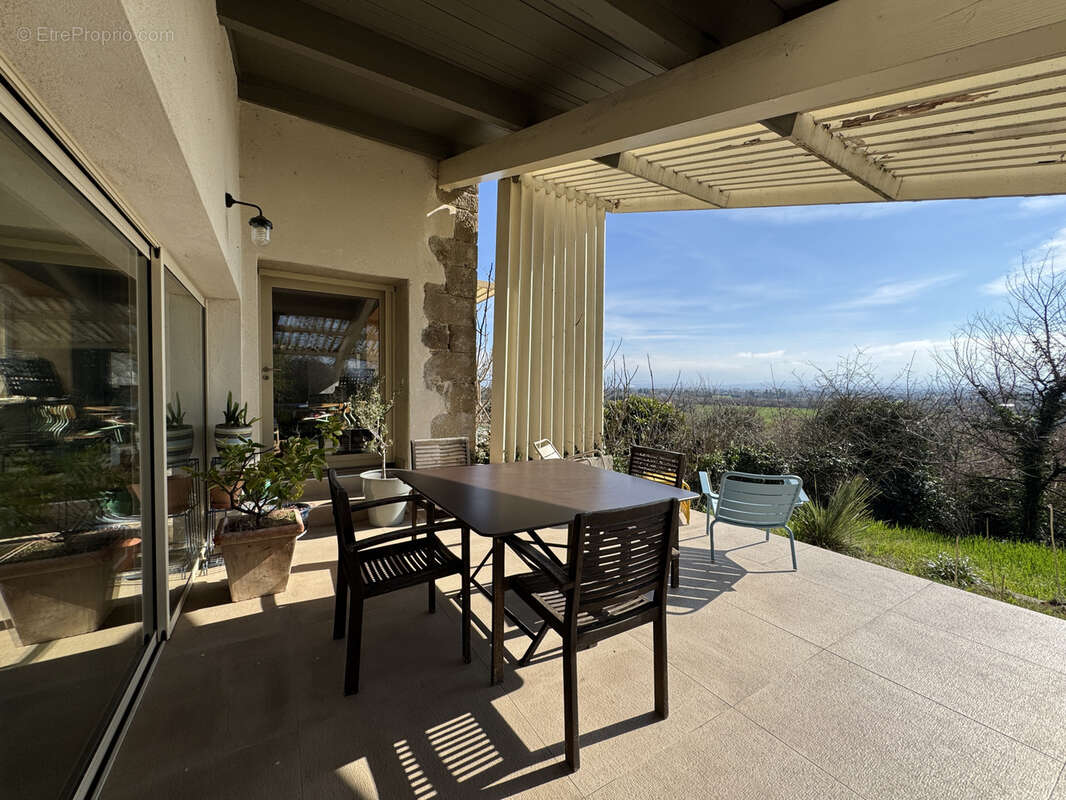 Maison à ROMANS-SUR-ISERE