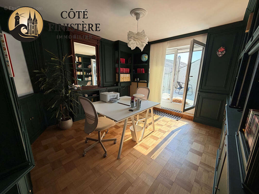 Une maison de caractère aux volumes exceptionnels au coeur de Treffiagat ! - photo 14