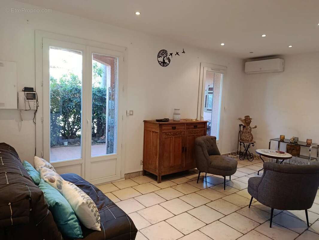 Appartement à LA LONDE-LES-MAURES