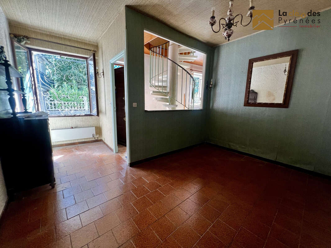 Maison 78 m² à Sarrancolin  - photo 3