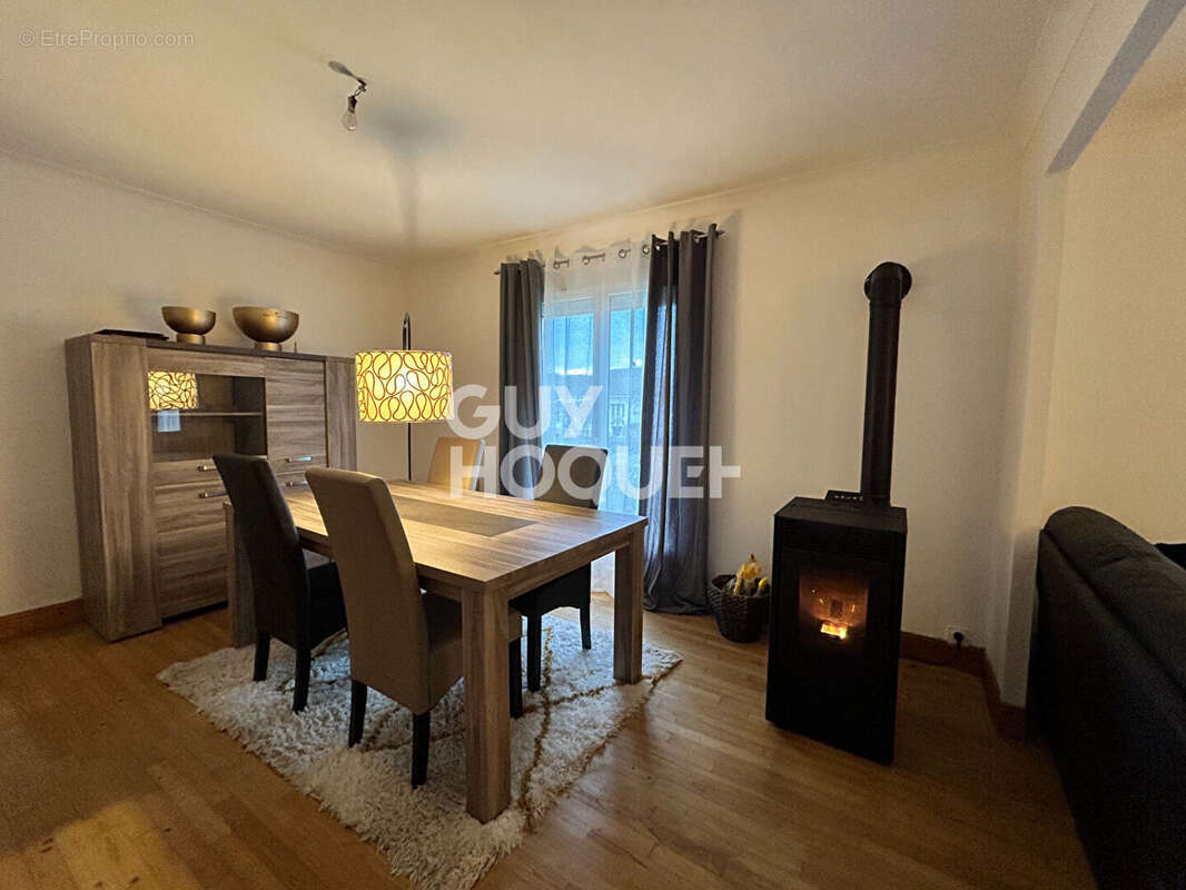 Maison à OUILLY-LE-VICOMTE