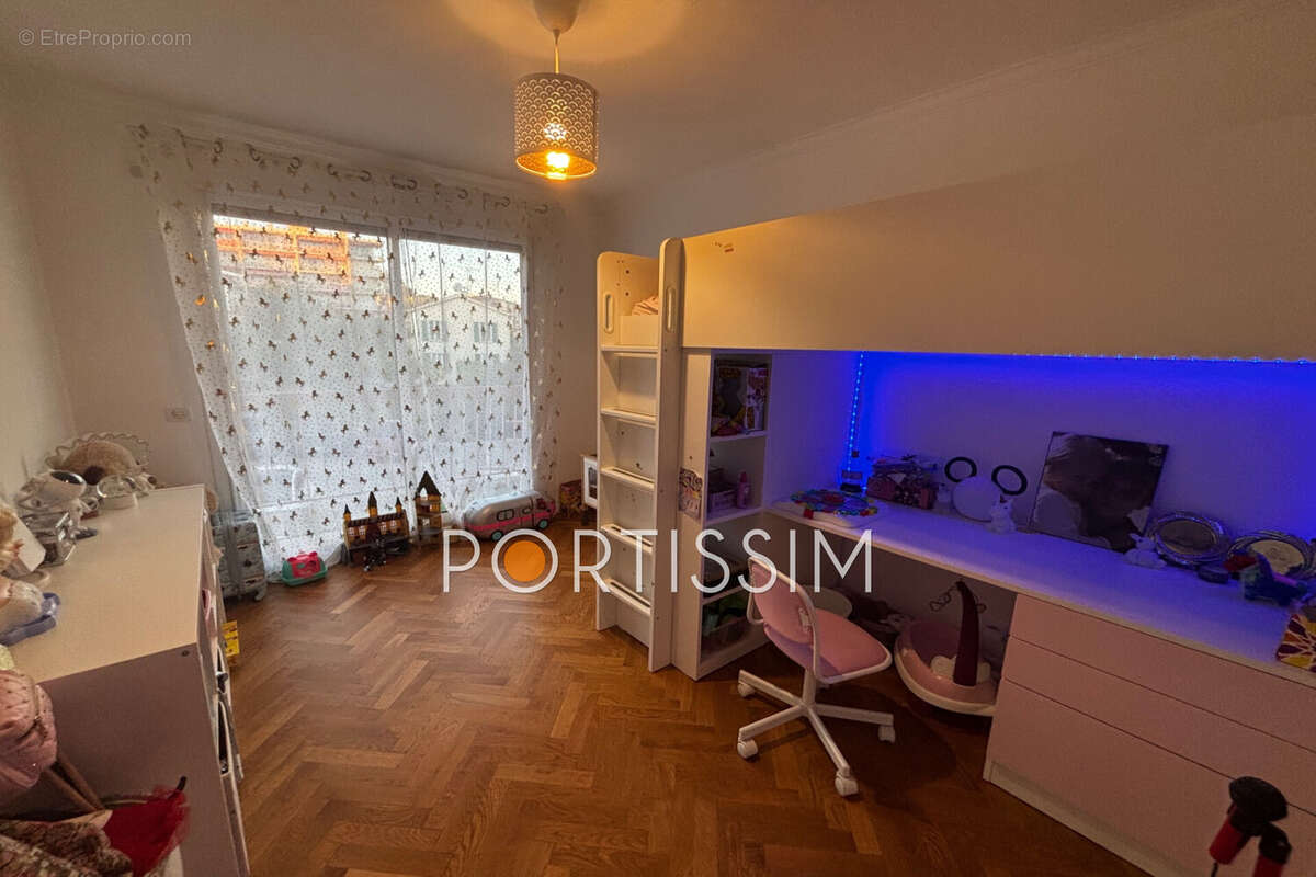 Appartement à CAGNES-SUR-MER