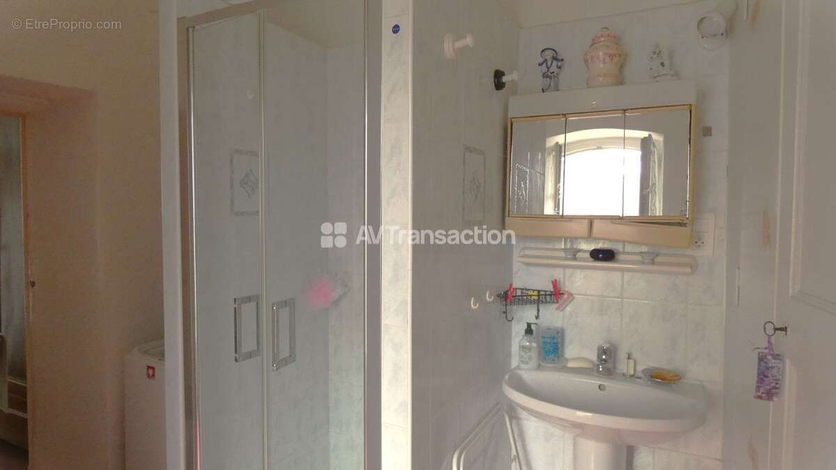 Appartement à LASALLE