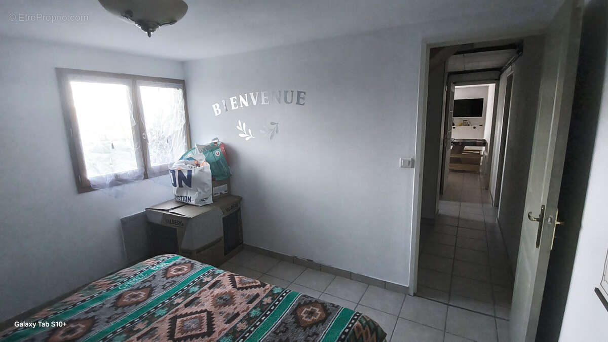 Maison à NEUVIC-ENTIER