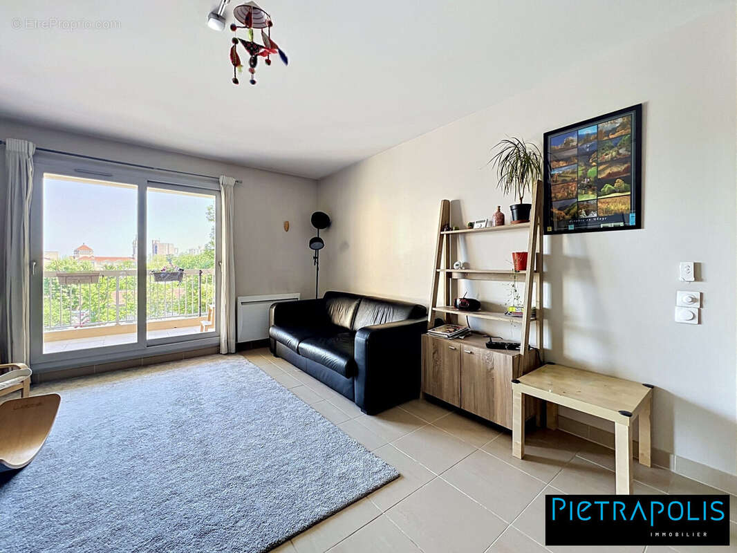 Appartement à OULLINS