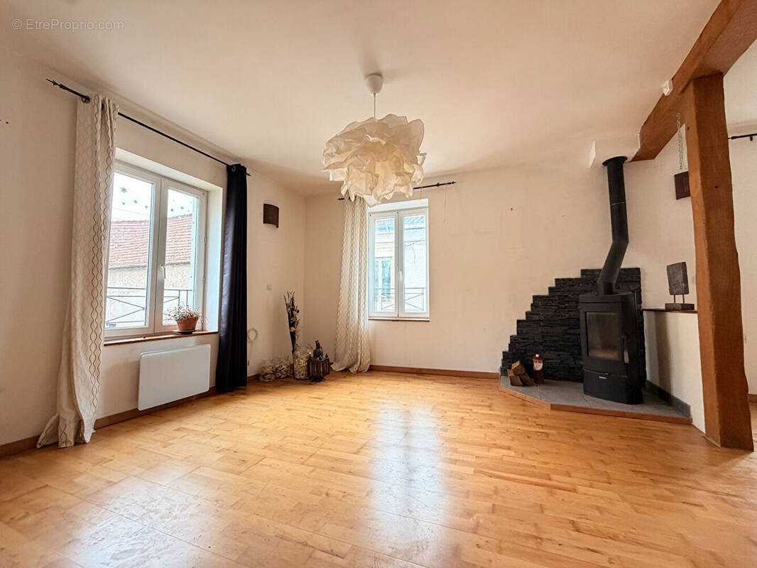 Maison à MITRY-MORY