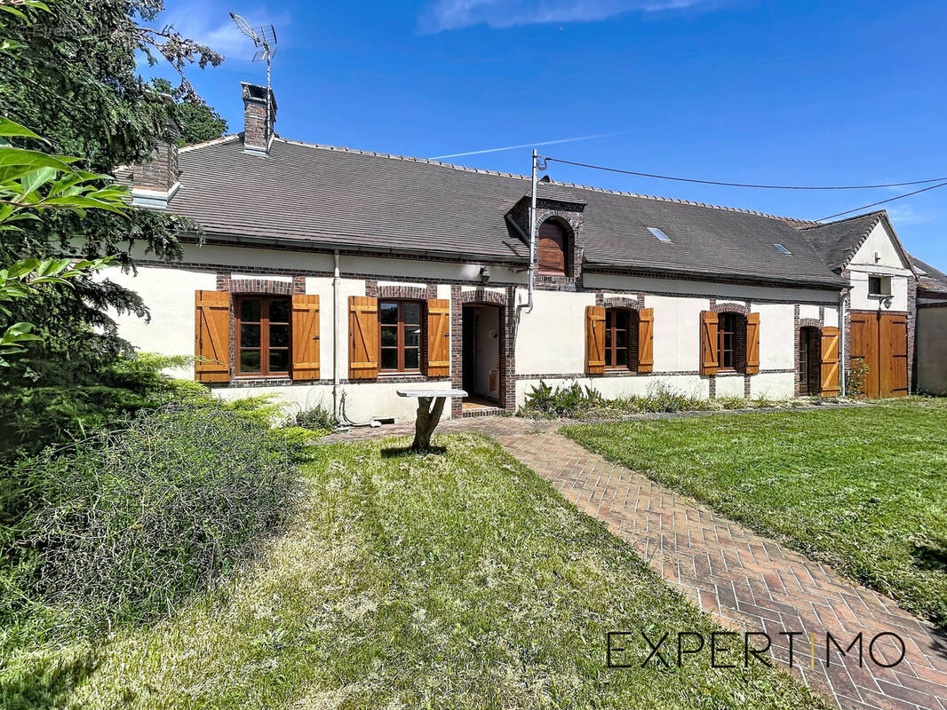 Maison à LE MESNIL-THOMAS