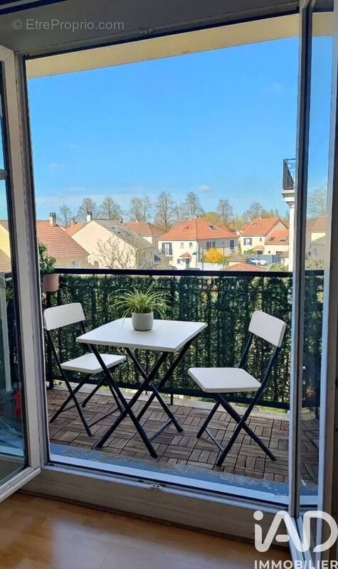 Photo 1 - Appartement à BAILLY-ROMAINVILLIERS