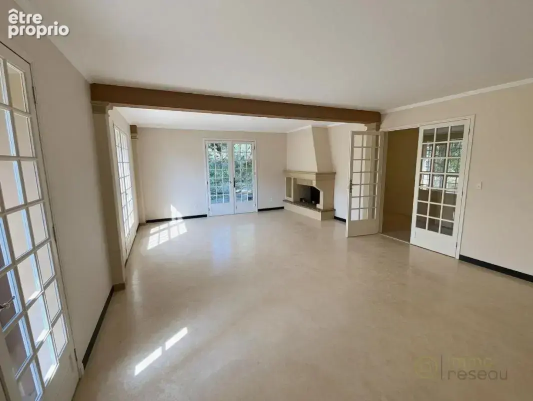 Maison 216 m² à Nimes  - photo 14