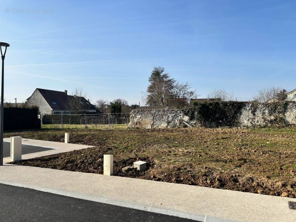 Terrain à CHATEAU-THIERRY